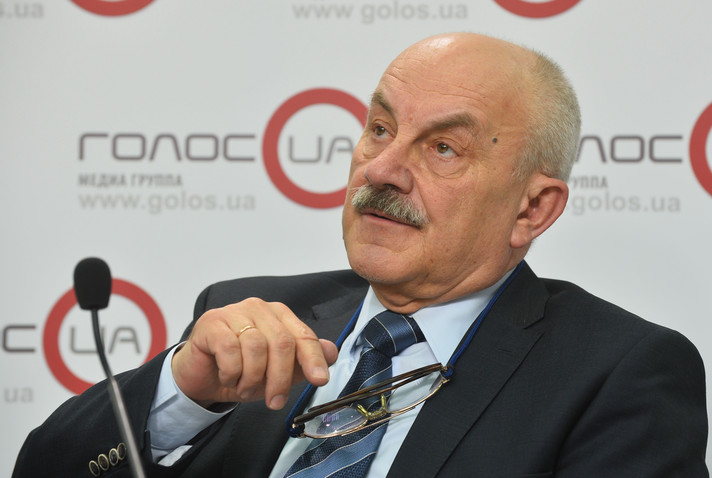 Лисицкий: Единственное решение по «Привату» – договорняк Порошенко и Коломойского Лисицкий: Единственное решение по «Привату» – договорняк Порошенко и Коломойского
